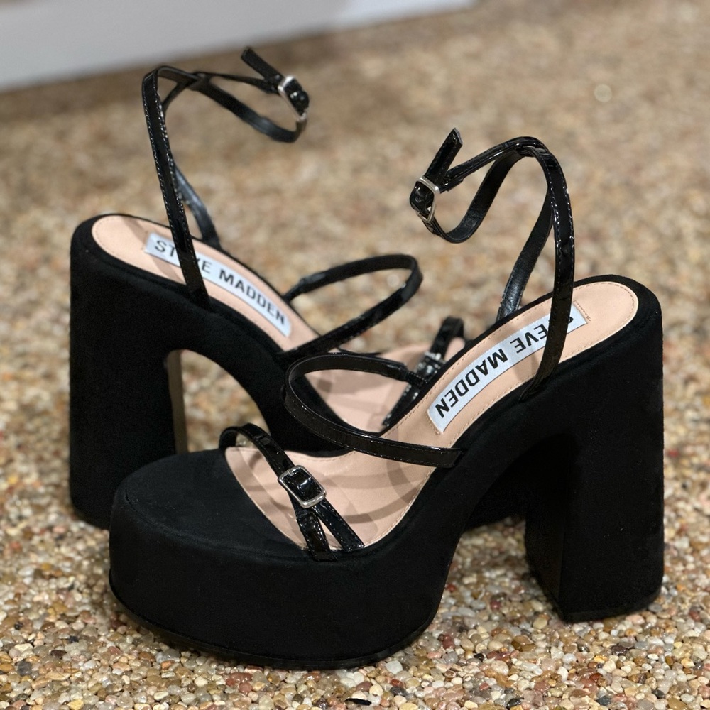 NWB Sold Out Steve Madden Erica